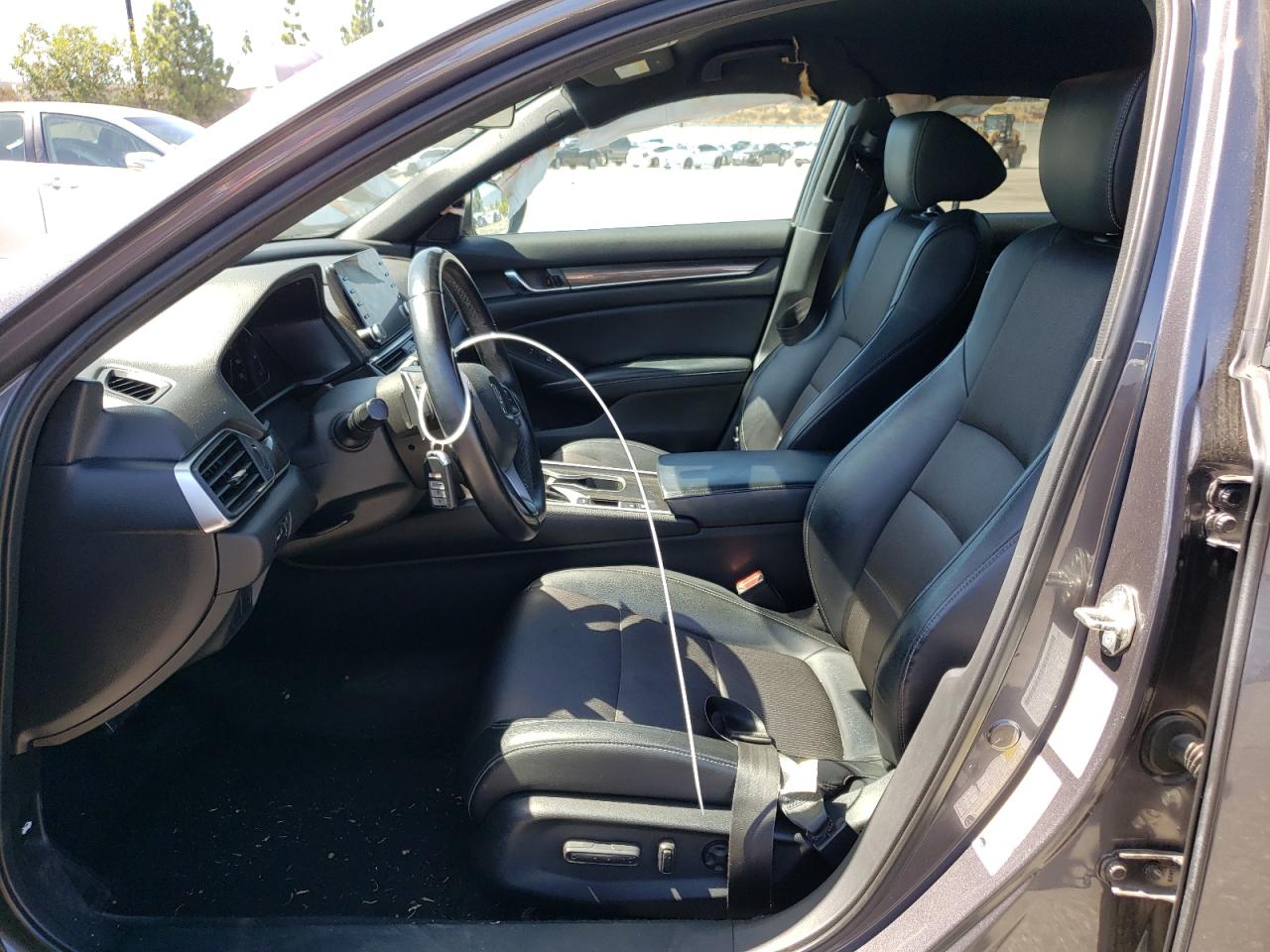 1HGCV1F33JA028684 HONDA ACCORD 2018