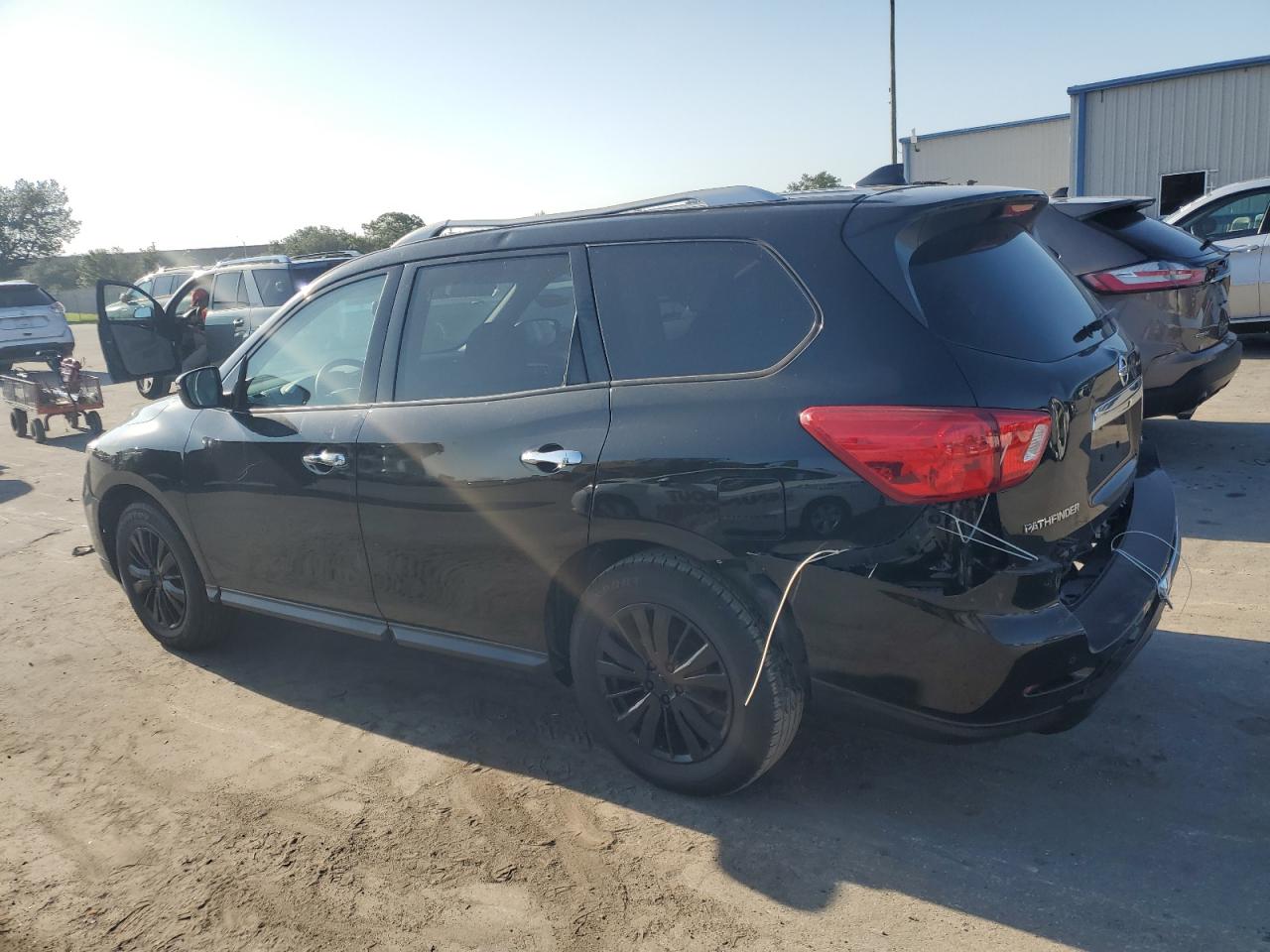 5N1DR2BN2LC585268 2020 Nissan Pathfinder Sv