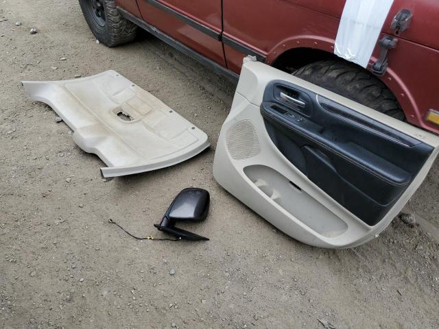 2016 CHRYSLER TOWN AND C - 2C4RC1AG6GR253145