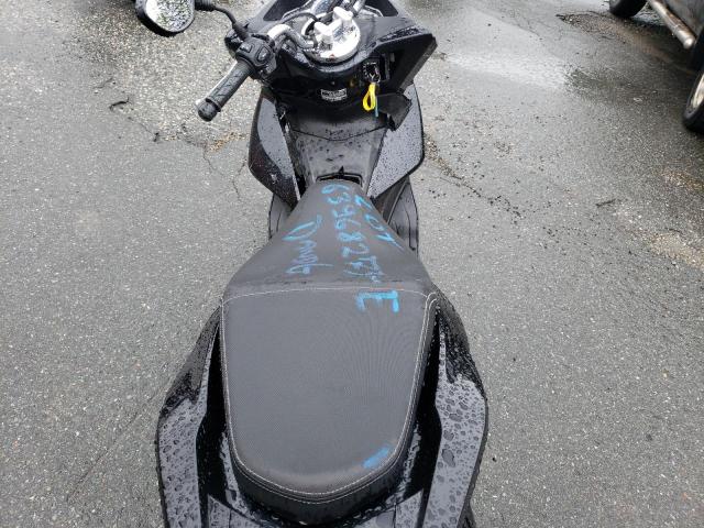 2015 HONDA PCX 150 RLHKF1802FY002909