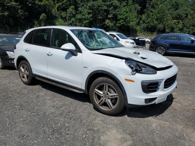 VIN WP1AF2A23GKA43775 2016 PORSCHE CAYENNE no.4