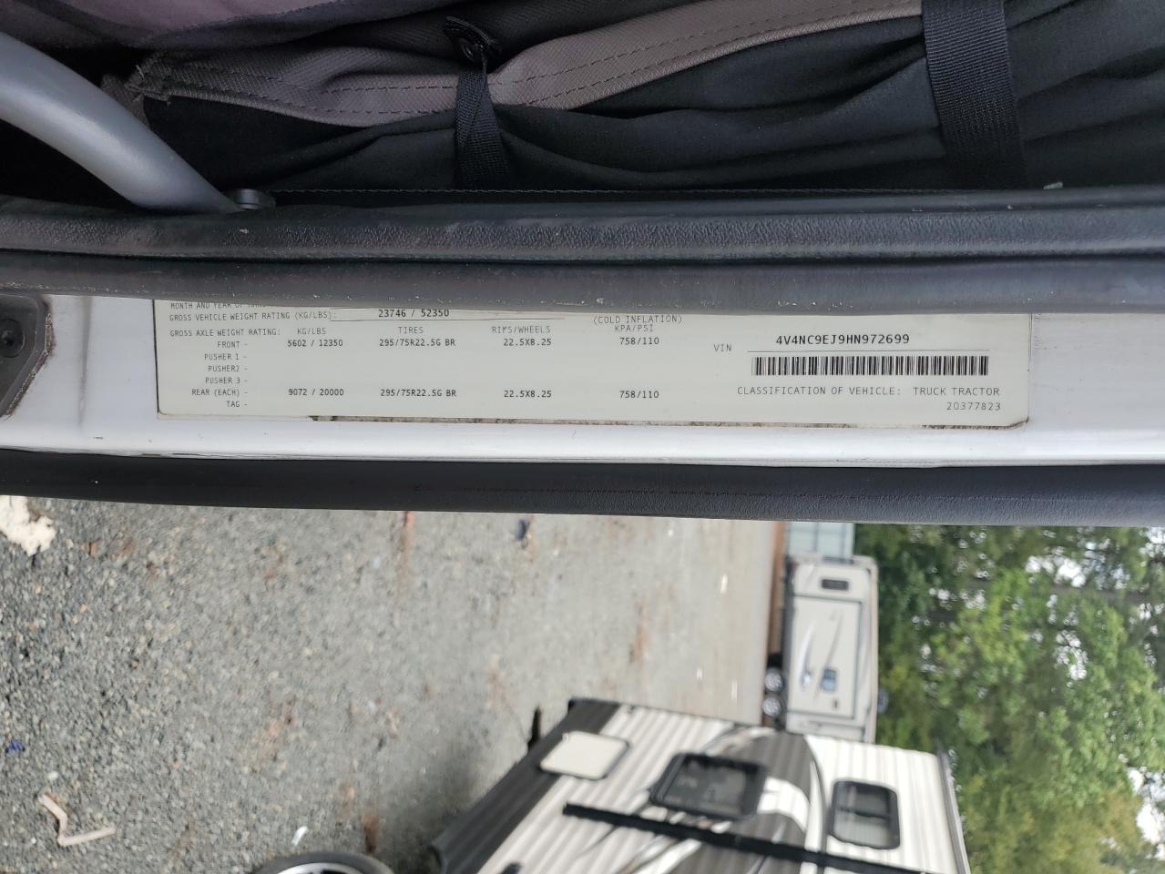 4V4NC9EJ9HN972699 VOLVO VN 2017