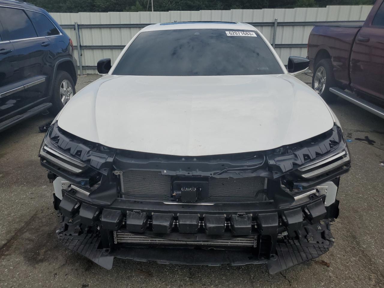 19UUB6F57NA003174 Acura TLX TECH A 5