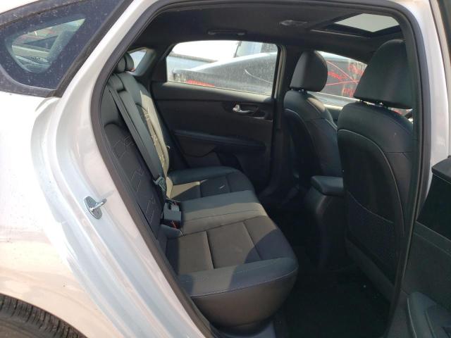 3KPF54AD6PE598830 KIA Forte Gt Line