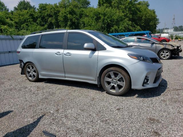 2019 TOYOTA SIENNA SE 5TDXZ3DC7KS971961