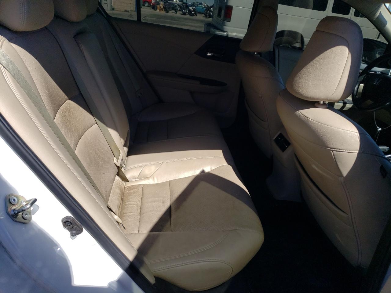 1HGCR3F93GA021439 HONDA ACCORD 2016