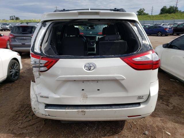 5TDDZ3DC0KS217223 2019 Toyota Sienna Xle