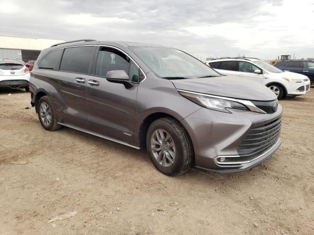 5TDYRKEC6MS055594 Toyota SIENNA XLE