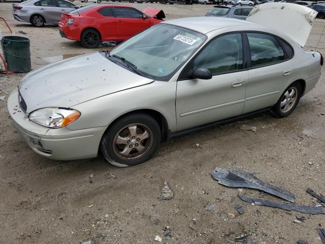 2004 Ford Taurus SE