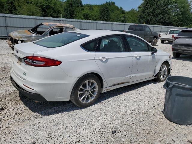 3FA6P0HD2KR246845 Ford FUSION SE