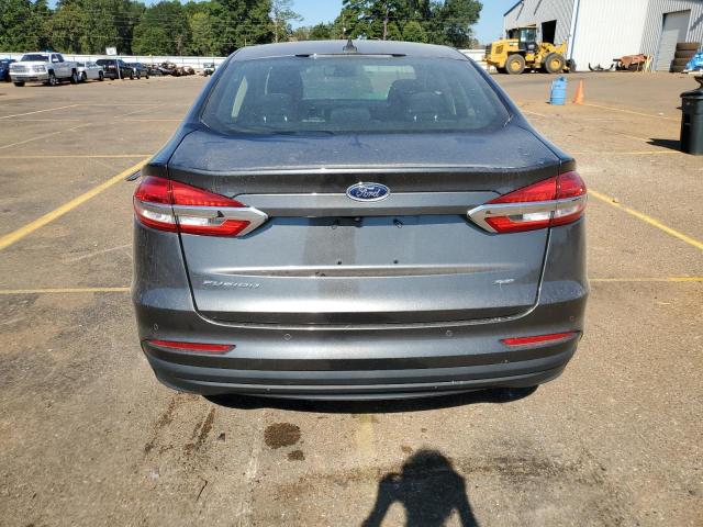 3FA6P0H77KR265840 Ford Fusion SE 6