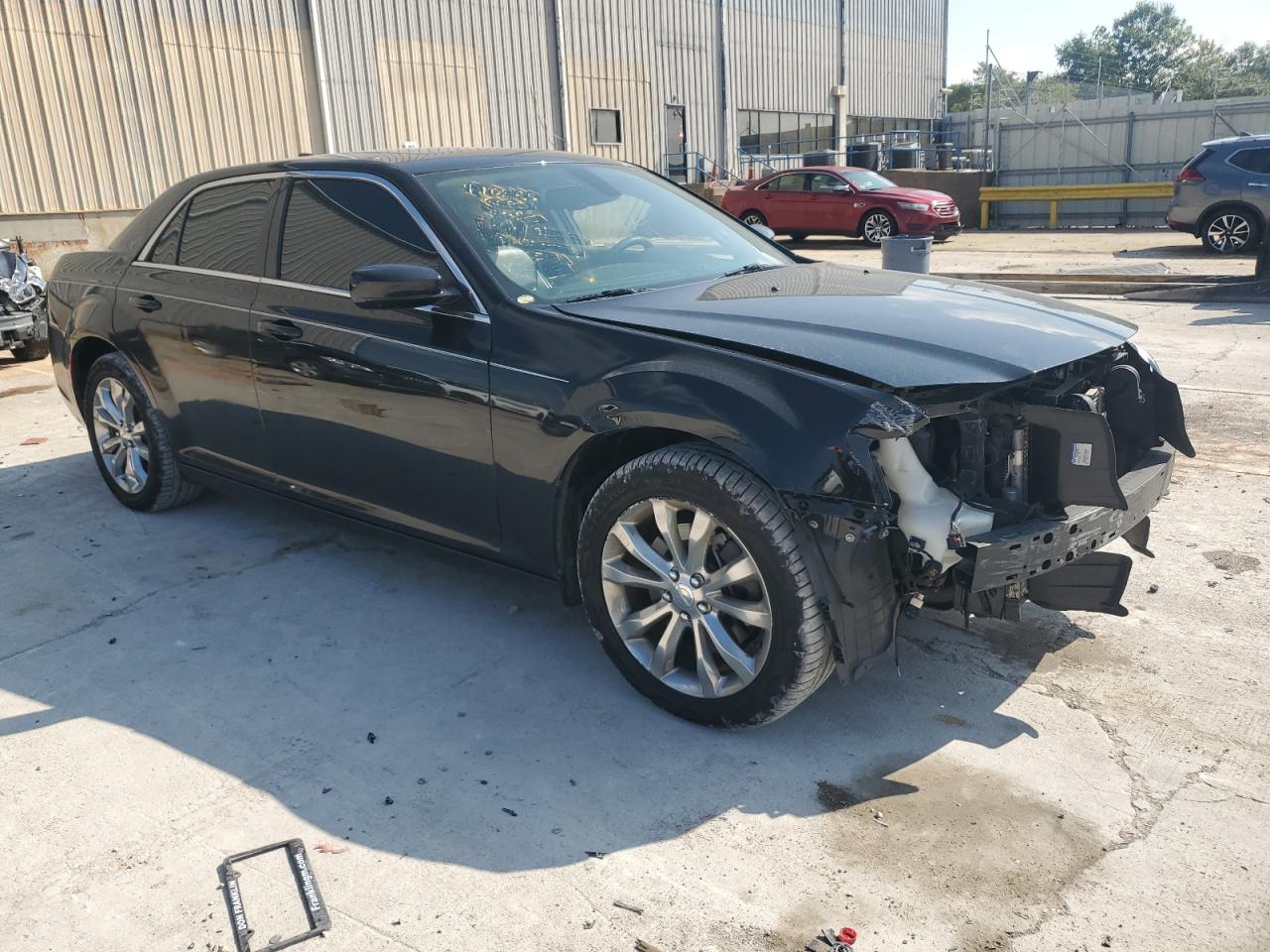 2C3CCARG2KH517572 2019 Chrysler 300 Touring