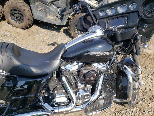 2018 HARLEY-DAVIDSON FLHX STREE - 1HD1KBC19JB660282