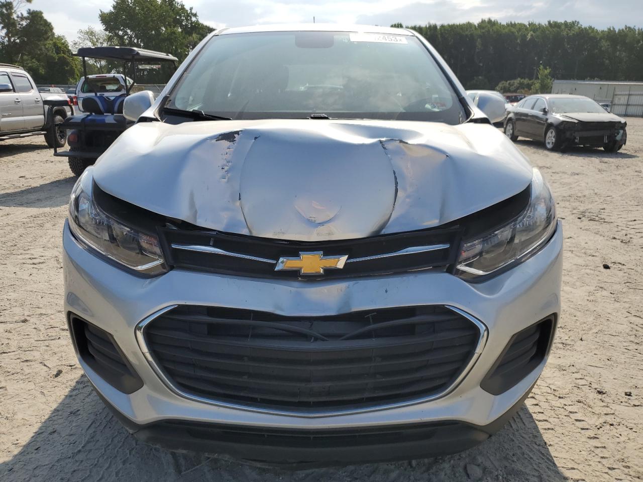 KL7CJKSB8JB594604 CHEVROLET TRAX 2018