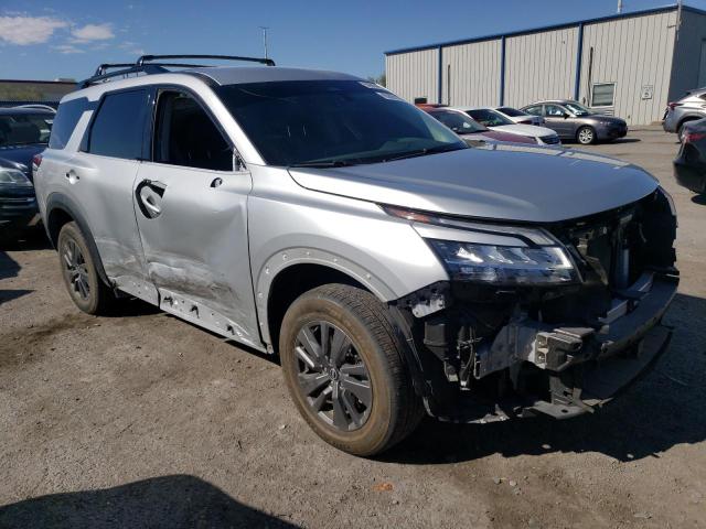 5N1DR3BC3NC247871 Nissan Pathfinder  4