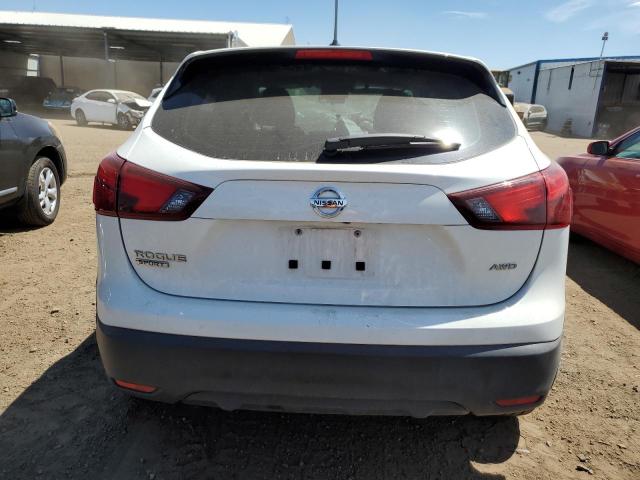 JN1BJ1CR8JW268768 Nissan Rogue Sport S