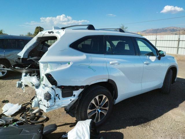 VIN 5TDHZRBH3NS566495 2022 Toyota Highlander, Xle no.3