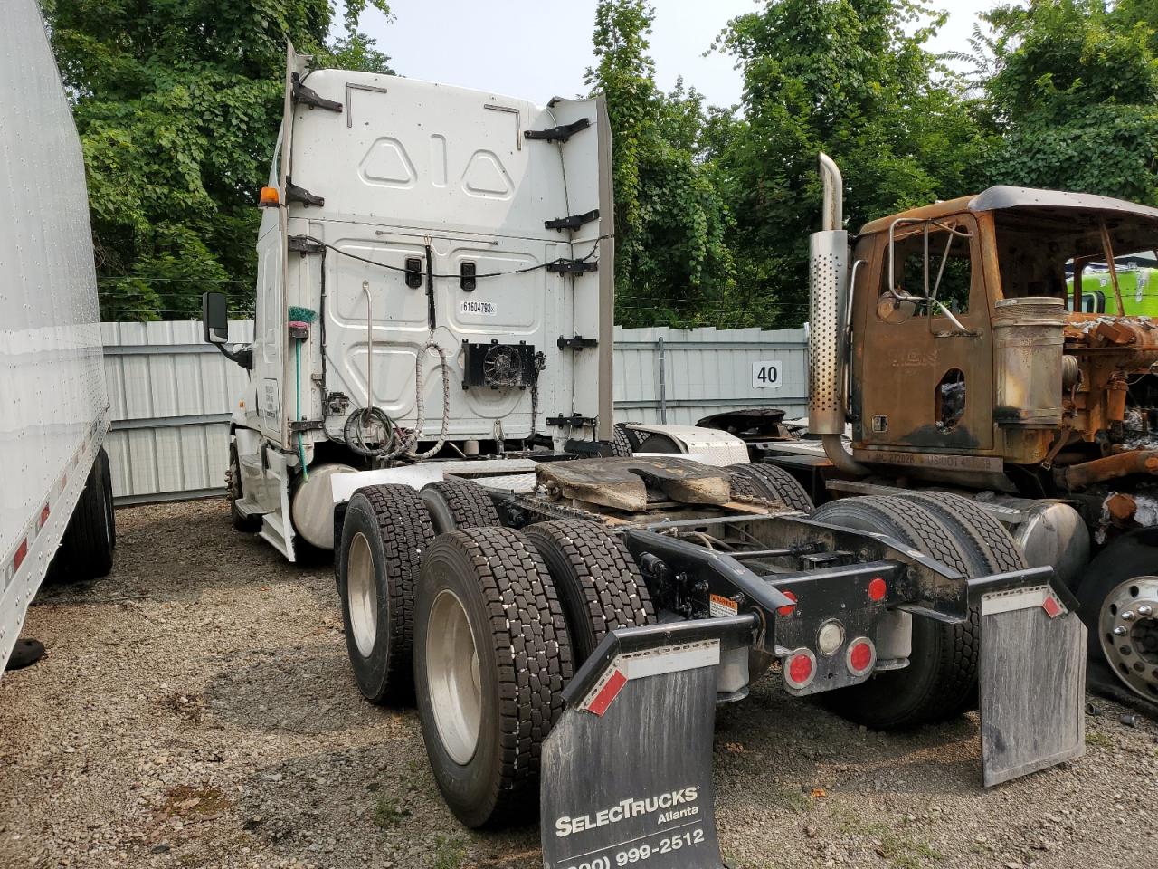 Lot #2175758735 2017 FREIGHTLINER CASCADIA 1