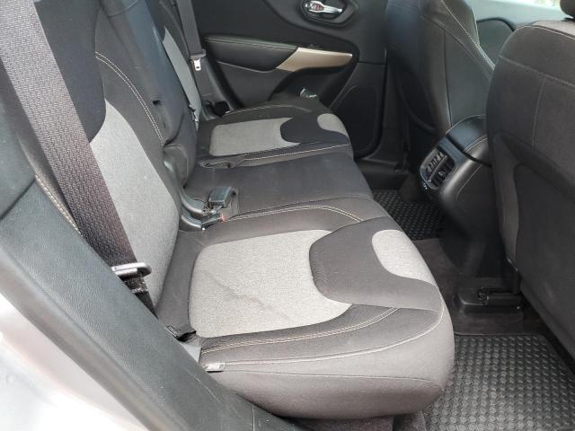 1C4PJMAB3HW566715 Jeep Cherokee Sport