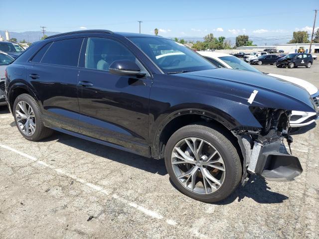 WA1AVAF11LD003895 Audi Q8  4