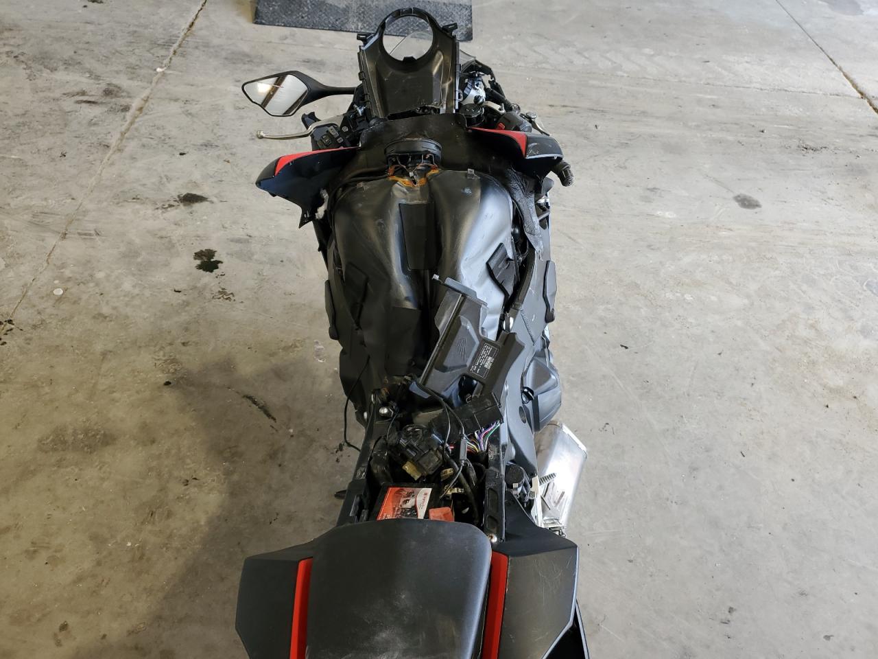JH2SC7754HK000858 HONDA CBR CYCLE 2017