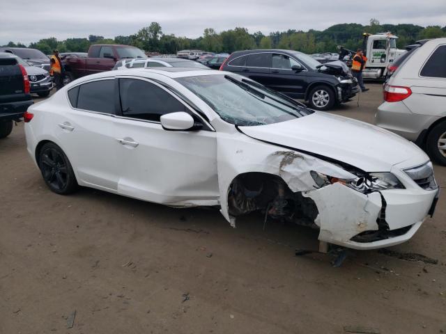 19VDE1F31EE006004 Acura ILX 20
