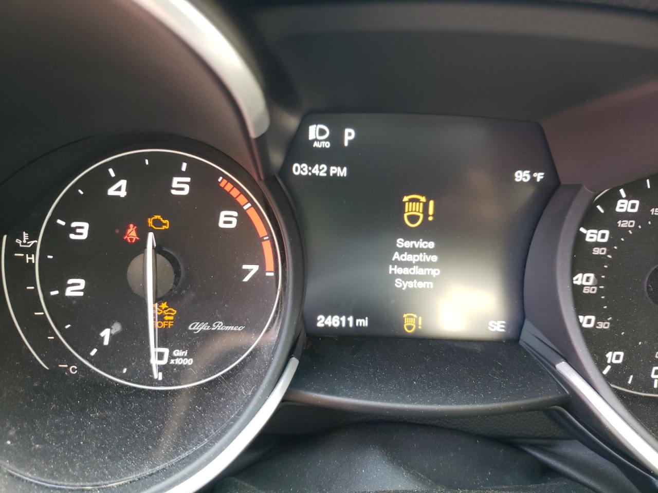ZASPAKBN8M7C99175 ALFA ROMEO STELVIO 2021