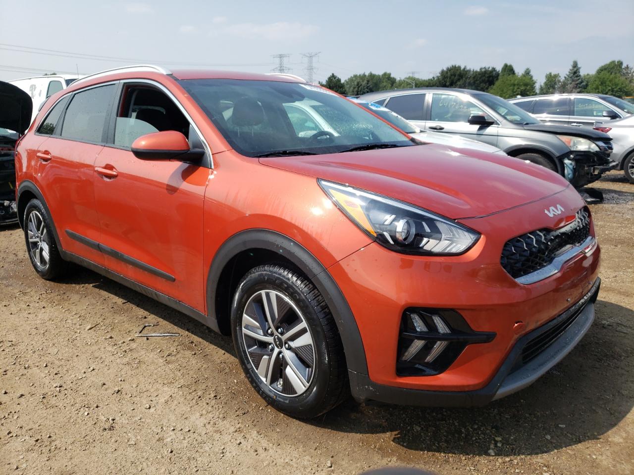 KNDCB3LC5N5537343 Kia Niro LX 4