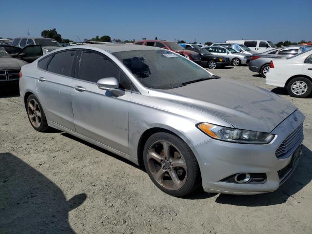 3FA6P0H71FR306355 Ford FUSION SE