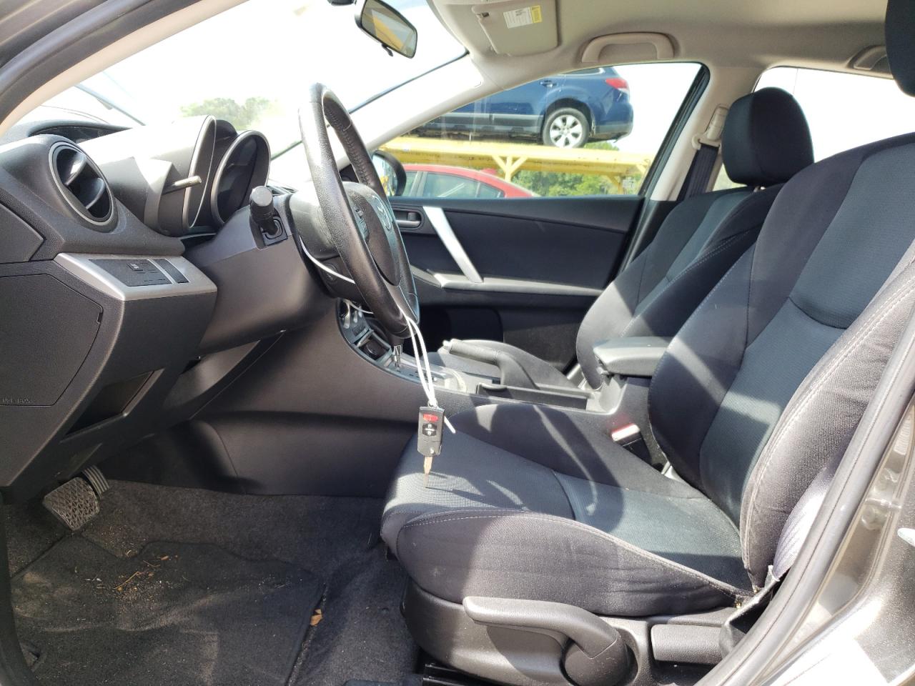 JM1BL1K56B1362491 2011 Mazda 3 S