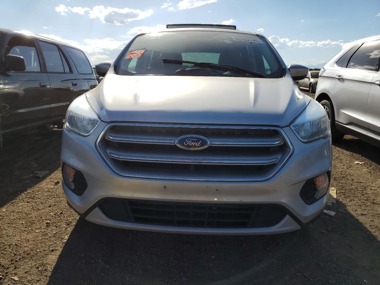 1FMCU9G94HUC53056 FORD ESCAPE 2017