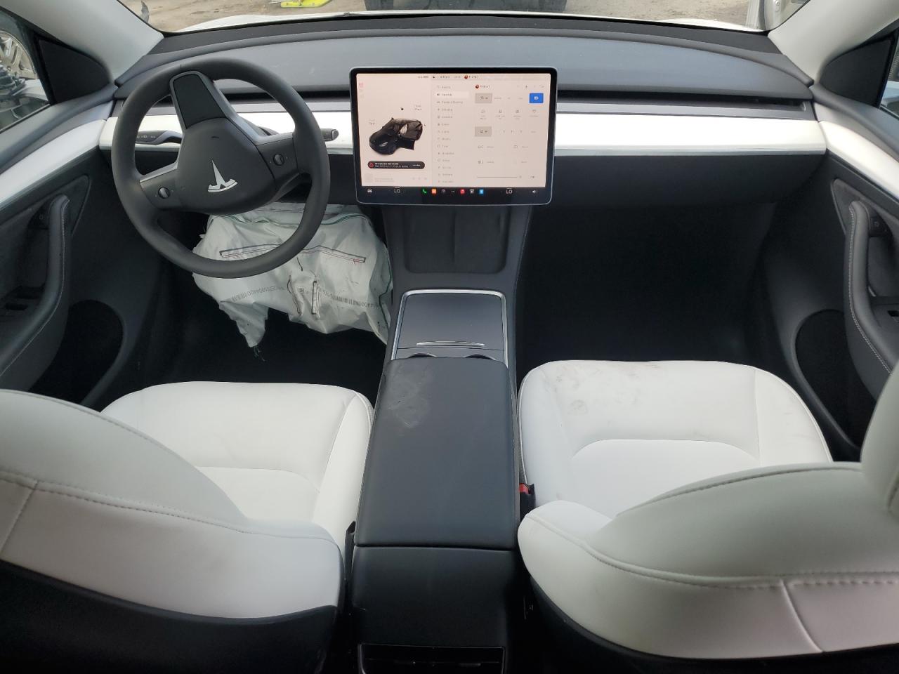 7SAYGDEFXPF806834 Tesla Model Y  8