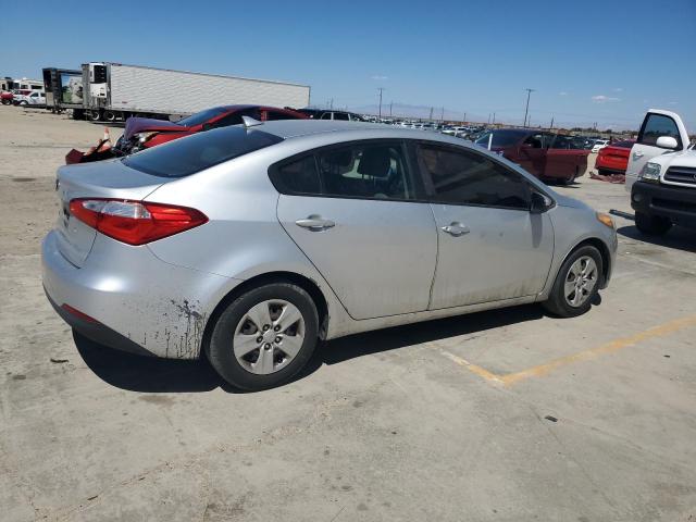 KNAFK4A64F5303192 KIA FORTE LX
