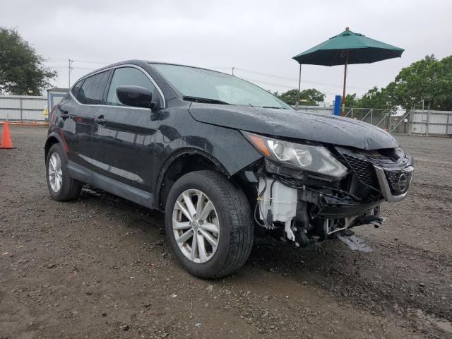 JN1BJ1CP8JW165459 Nissan Rogue Sport S