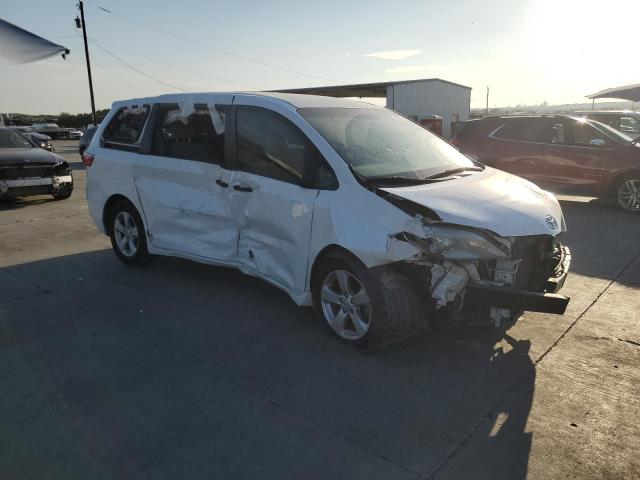 5TDZZ3DC4HS774019 Toyota SIENNA