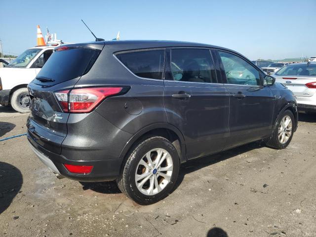 1FMCU0GDXHUC25701 Ford ESCAPE SE