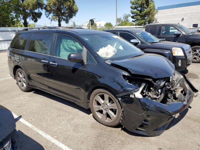 5TDXZ3DC0JS913480 2018 TOYOTA SIENNA, photo no. 4