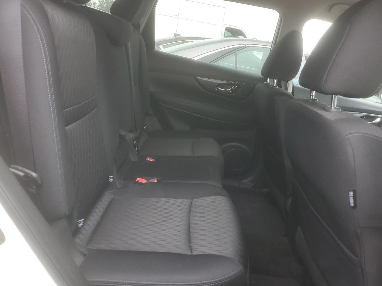 KNMAT2MV8HP529311 NISSAN ROGUE 2017