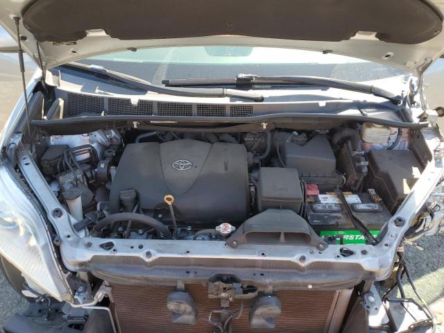 5TDYZ3DC2HS833919 Toyota SIENNA XLE