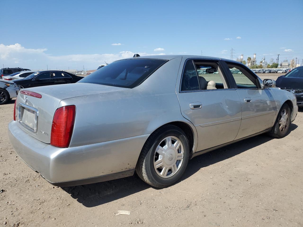 Lot #2206989104 2004 CADILLAC DEVILLE