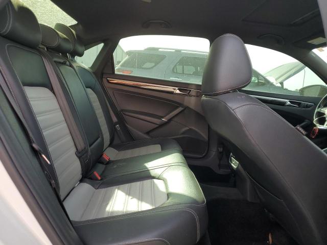 2018 VOLKSWAGEN PASSAT GT 1VWJM7A37JC034864