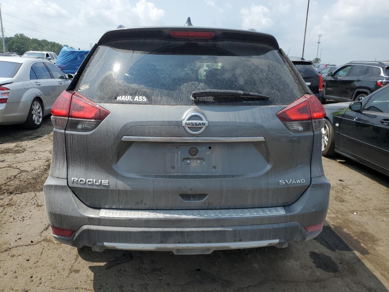 5N1AT2MV8HC826002 NISSAN ROGUE 2017