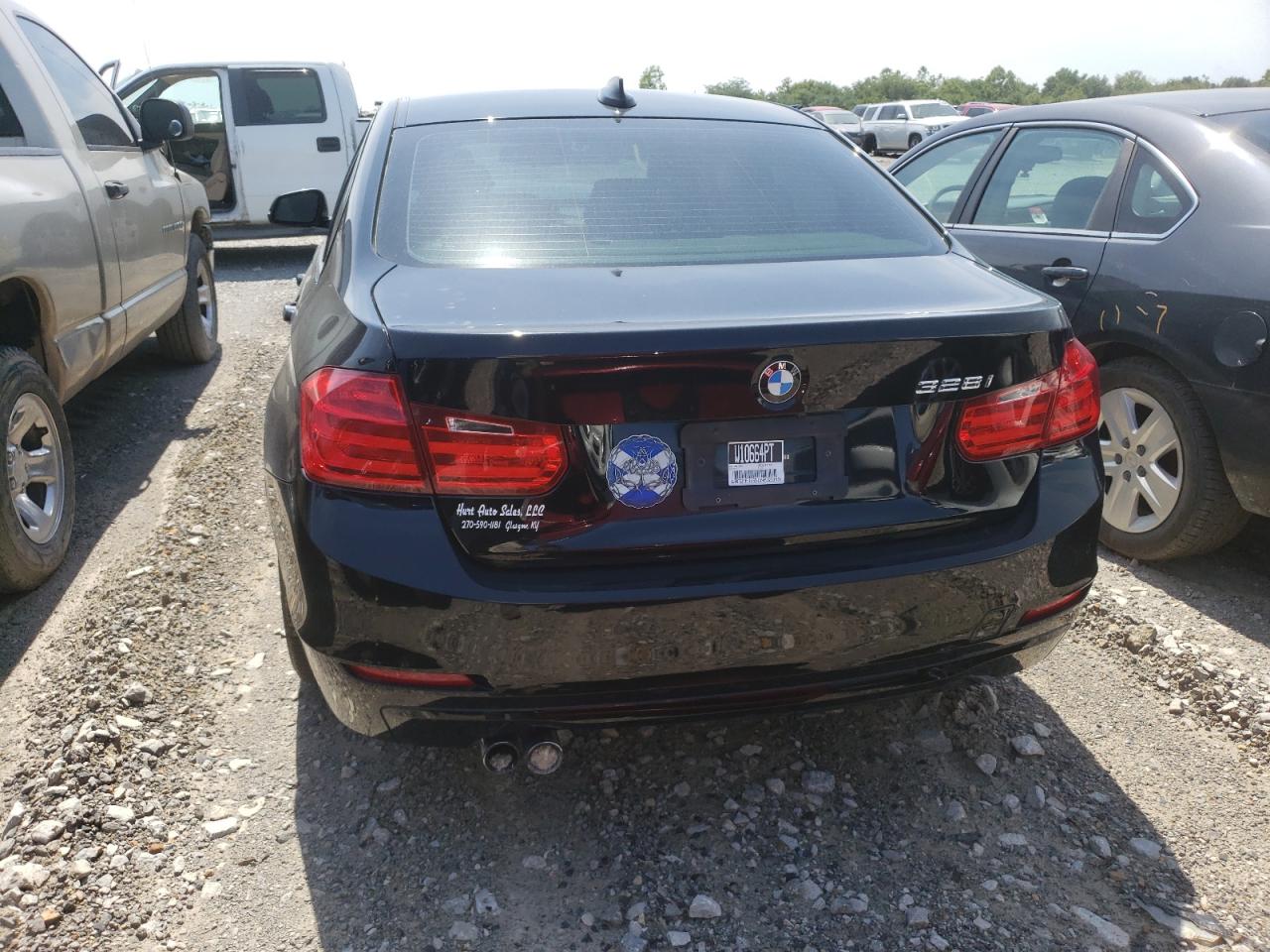 Седани BMW 3 SERIES 2014 Чорний