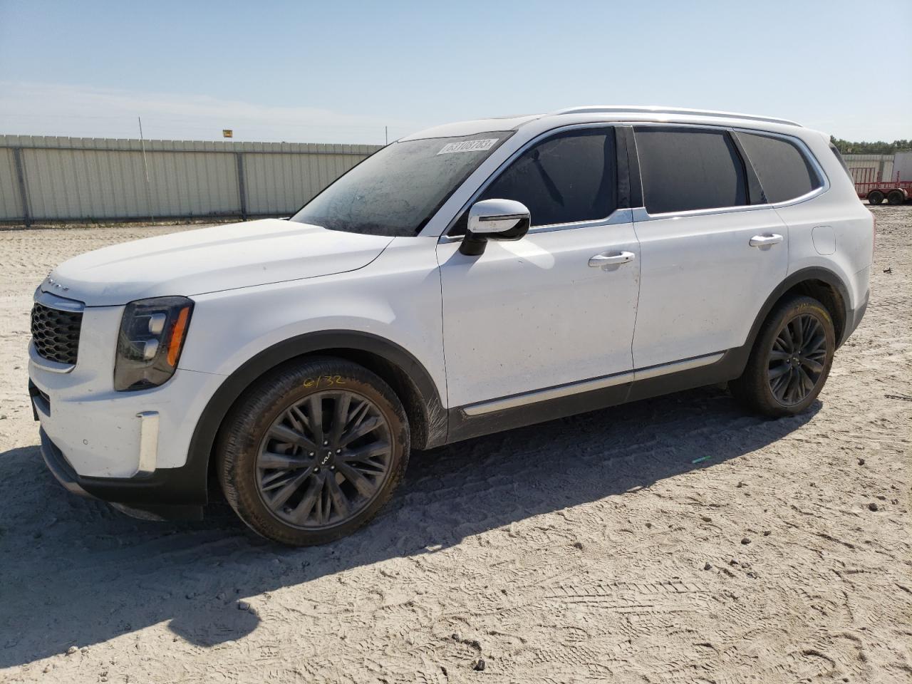 Kia Telluride Glacier White