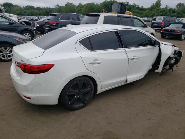 19VDE1F31EE006004 Acura ILX 20