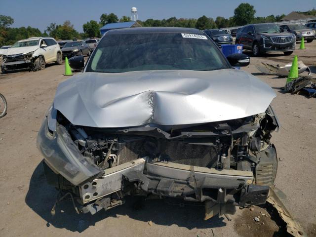 1N4AA6AP4JC377632 Nissan Maxima 3.5s