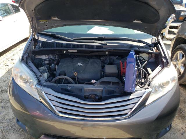 5TDYZ3DC7HS846990 Toyota SIENNA XLE