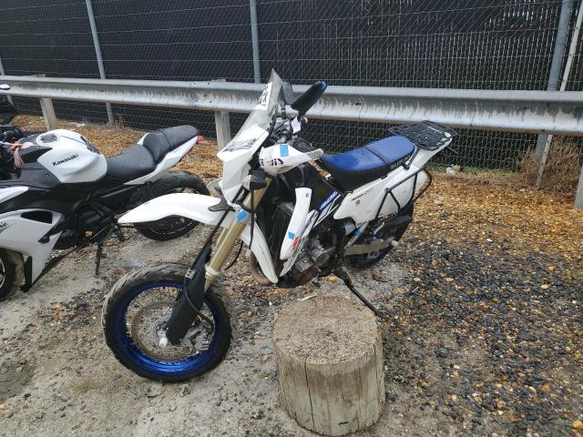 2019 SUZUKI DR-Z400 SM - JS1SK44A4K7101141