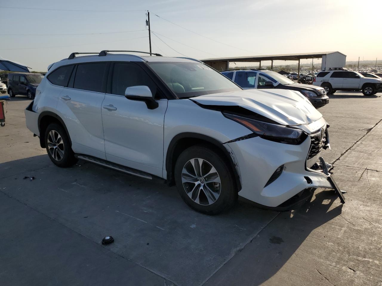 5TDGZRBH5NS223988 TOYOTA HIGHLANDER 2022