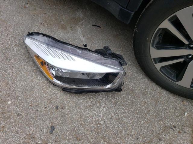 1FMCU9GD5JUC57708 Ford ESCAPE SE